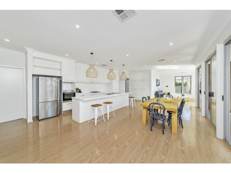 2 Parkes Court, Evanston Gardens SA 5116