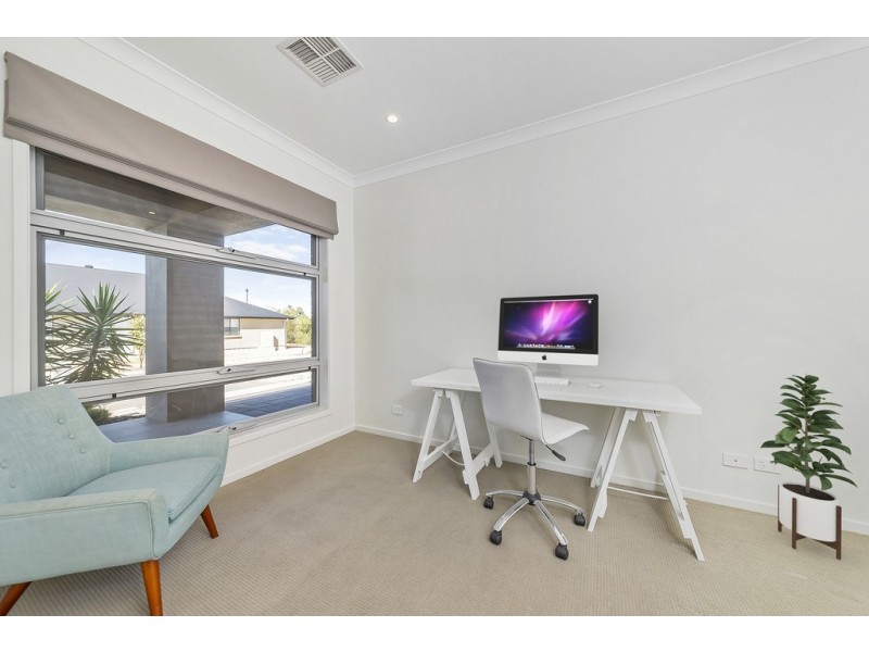 2 Parkes Court, Evanston Gardens SA 5116