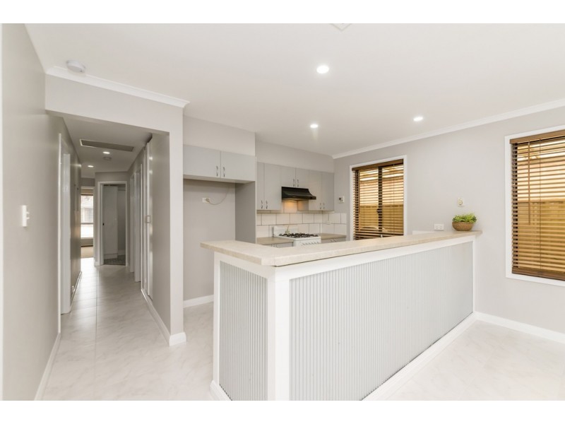 10 Halbert Court, Andrews Farm SA 5114