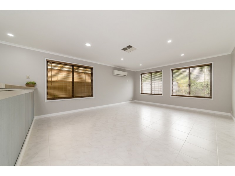 10 Halbert Court, Andrews Farm SA 5114