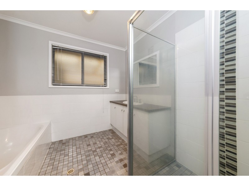 10 Halbert Court, Andrews Farm SA 5114