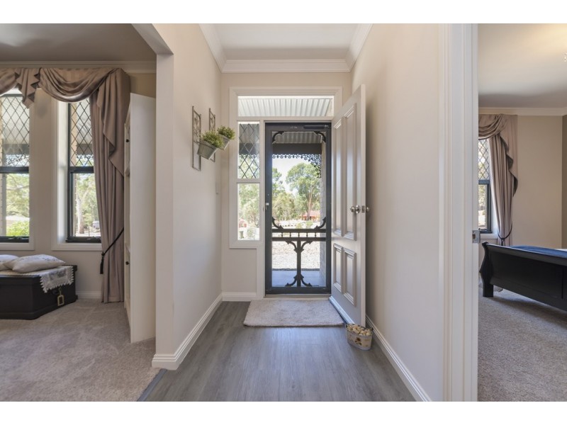 5 Cyril Minge Road, Williamstown SA 5351