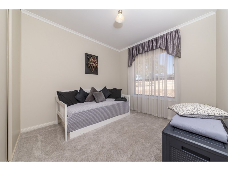 5 Cyril Minge Road, Williamstown SA 5351