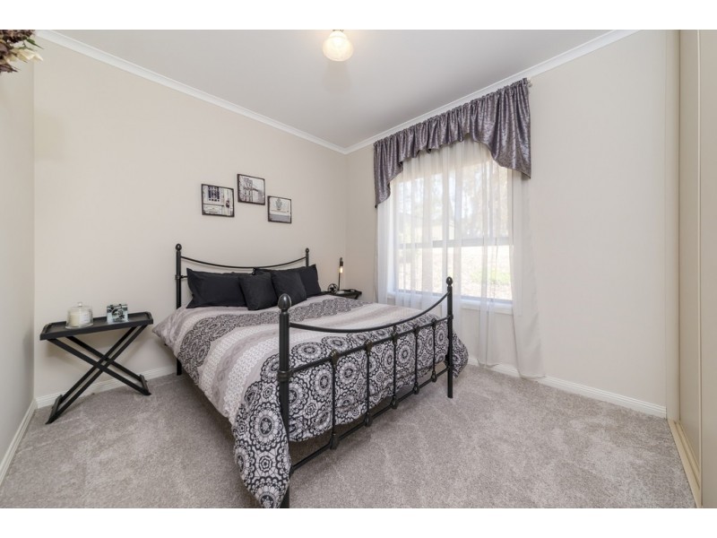 5 Cyril Minge Road, Williamstown SA 5351