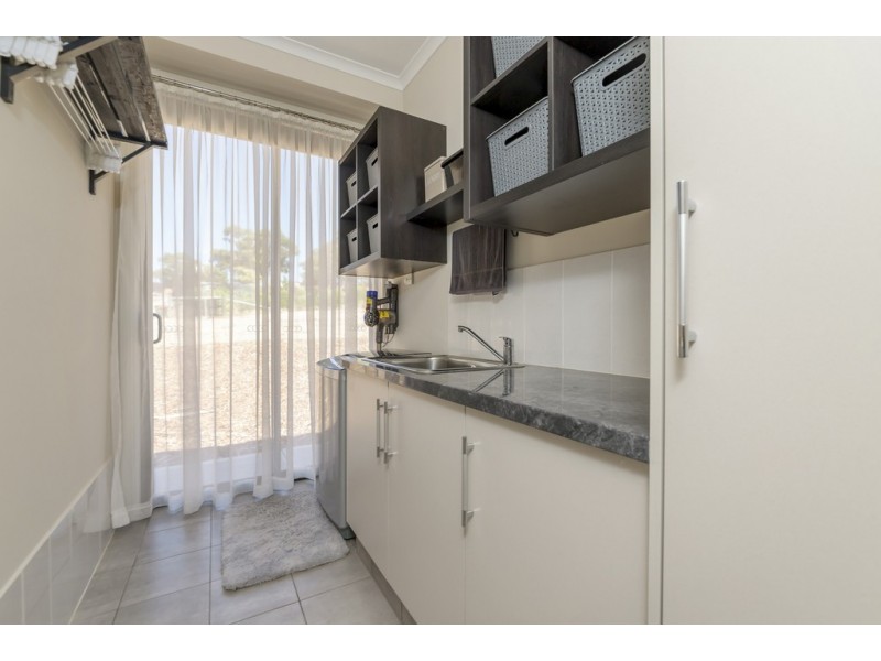 5 Cyril Minge Road, Williamstown SA 5351