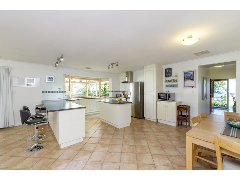 4 Springfield Court, Evanston Park SA 5116