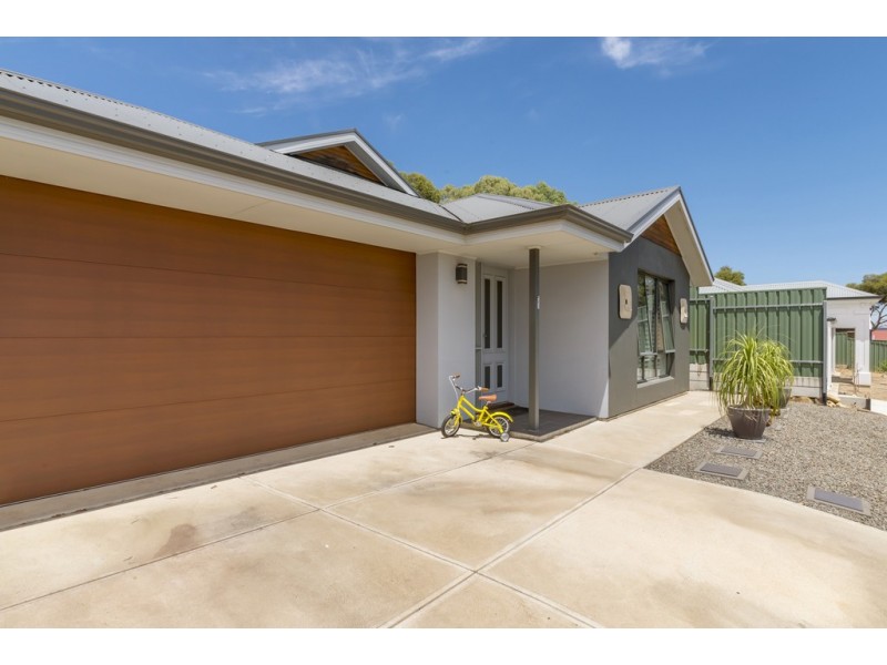 1 Trestrail Circuit, Williamstown SA 5351