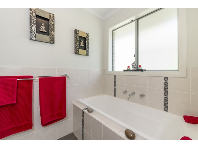 1 Trestrail Circuit, Williamstown SA 5351