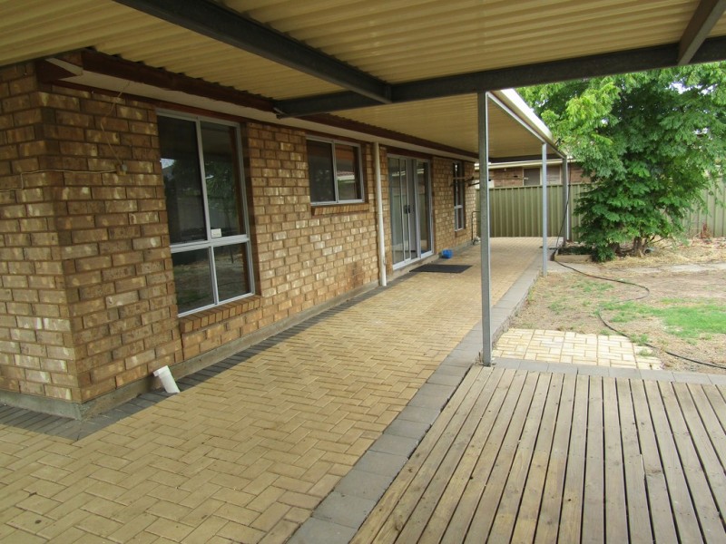 15 Bredford Grove, Andrews Farm SA 5114