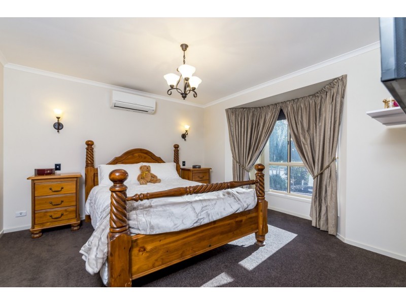 1 Makin Court, Evanston Park SA 5116