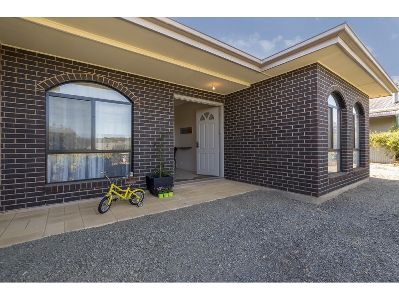 21 Bevan Street, Greenock SA 5360