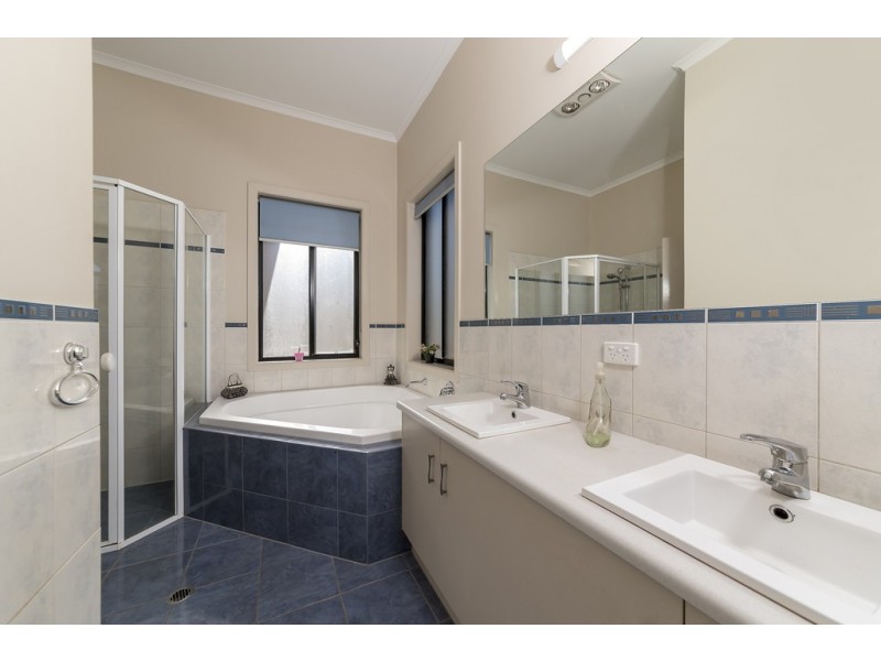 21 Bevan Street, Greenock SA 5360