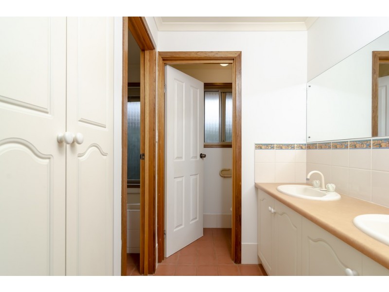 33 Oaklands Circuit, Hewett SA 5118