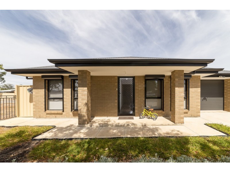 17 Roberts Crescent, Smithfield Plains SA 5114