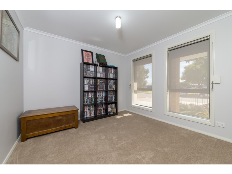 17 Roberts Crescent, Smithfield Plains SA 5114