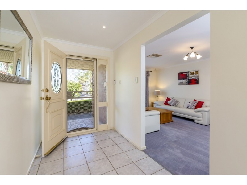 2 Bombardieri Court, Evanston Park SA 5116