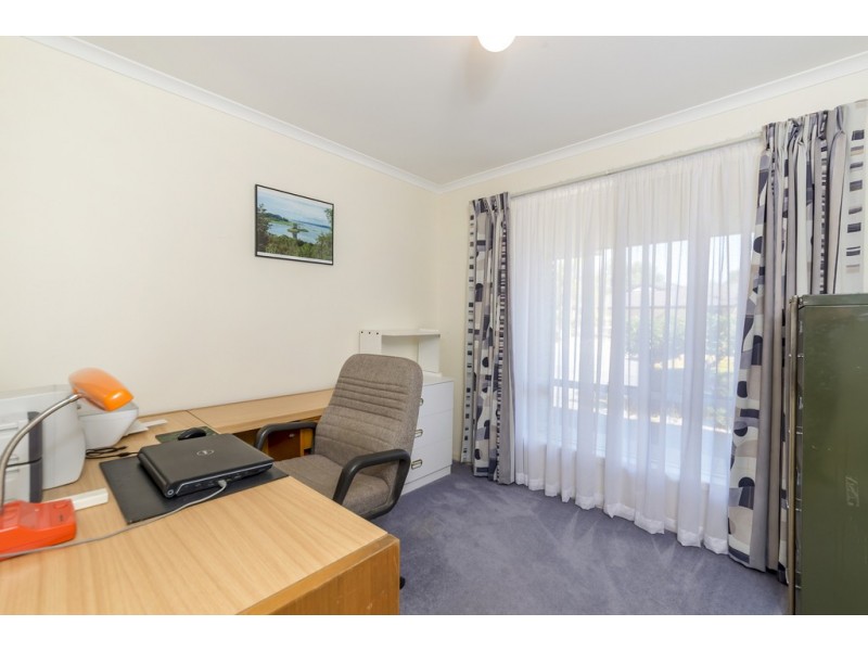 2 Bombardieri Court, Evanston Park SA 5116