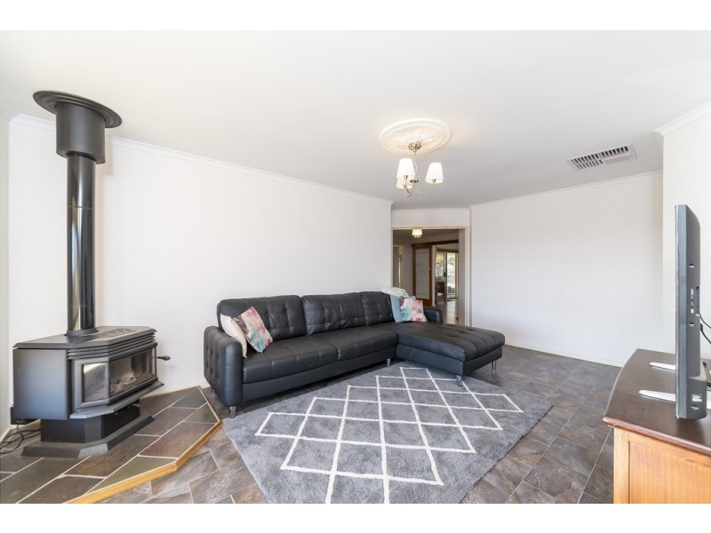 35 Cliff Road, Roseworthy SA 5371