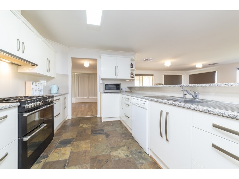 35 Cliff Road, Roseworthy SA 5371