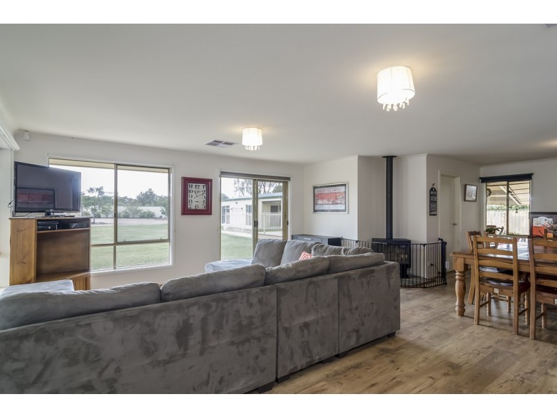35 Cliff Road, Roseworthy SA 5371