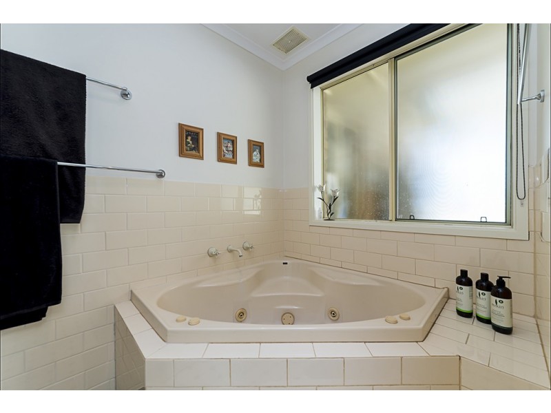 35 Cliff Road, Roseworthy SA 5371