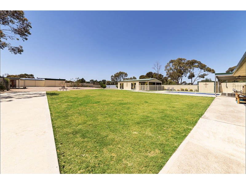 35 Cliff Road, Roseworthy SA 5371