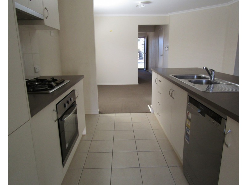 32 Lonsdale Crescent, Andrews Farm SA 5114
