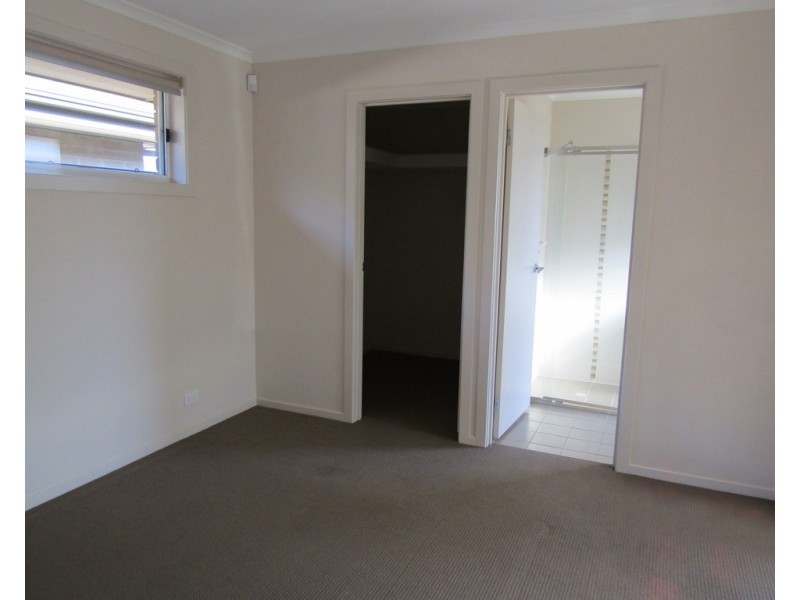 32 Lonsdale Crescent, Andrews Farm SA 5114