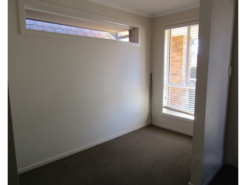 32 Lonsdale Crescent, Andrews Farm SA 5114