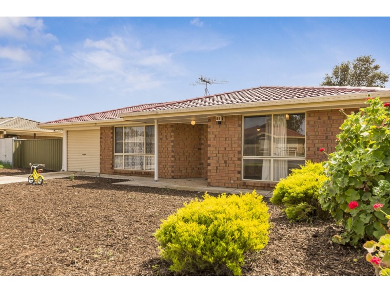 67 Magdalena Crescent, Paralowie SA 5108
