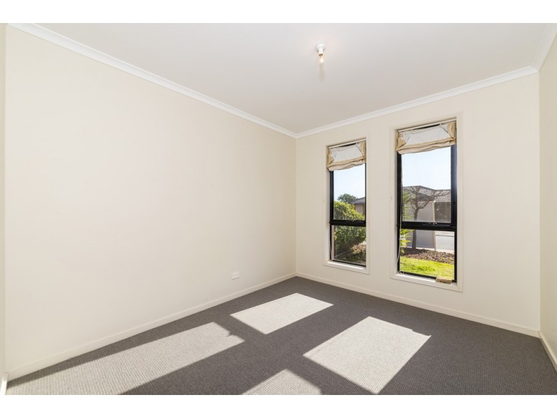 85 Admiralty Cct, Smithfield SA 5114