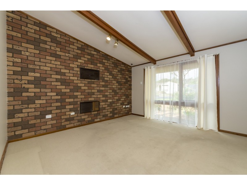 14 Hawker Cres, Elizabeth East SA 5112