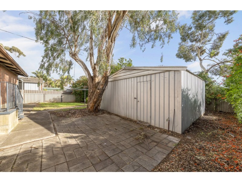 14 Hawker Cres, Elizabeth East SA 5112