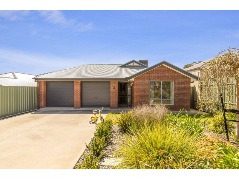 6 Trestrail Circuit, Williamstown SA 5351