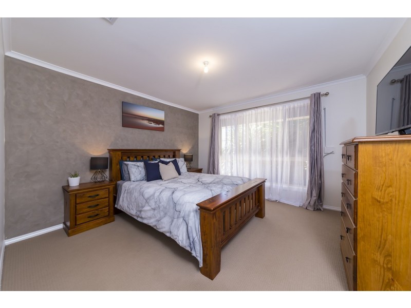 26 Hall Road, Redbanks SA 5502