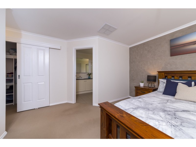 26 Hall Road, Redbanks SA 5502