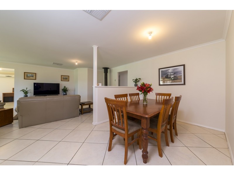 26 Hall Road, Redbanks SA 5502