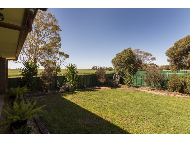 26 Hall Road, Redbanks SA 5502