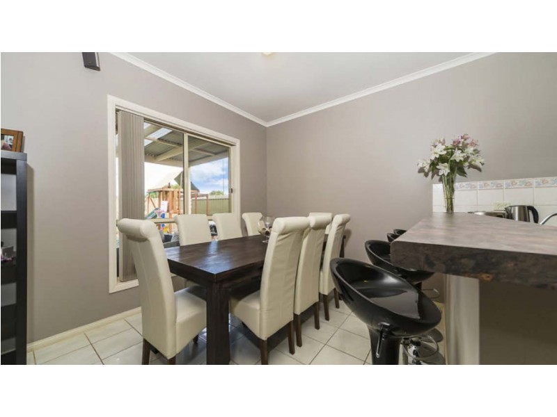 16 Clift Close, Evanston SA 5116