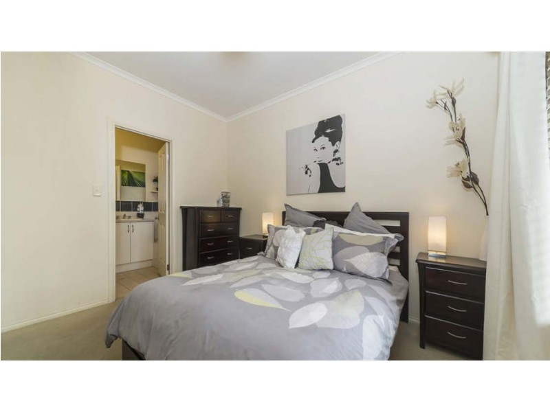 16 Clift Close, Evanston SA 5116