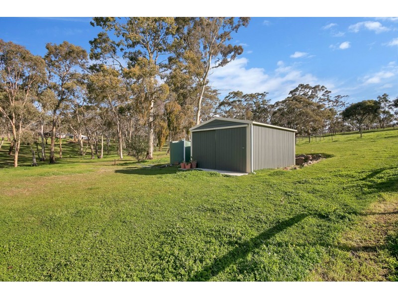 7 William Gilbert Avenue, Cockatoo Valley SA 5351
