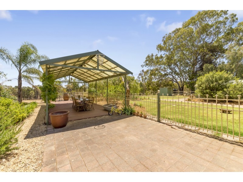 348 Pimpala Road, Cockatoo Valley SA 5351