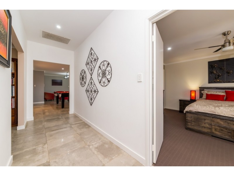 5 Thompson Circuit, Evanston Park SA 5116