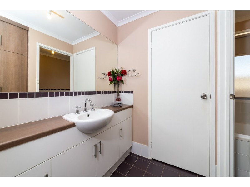 5 Thompson Circuit, Evanston Park SA 5116