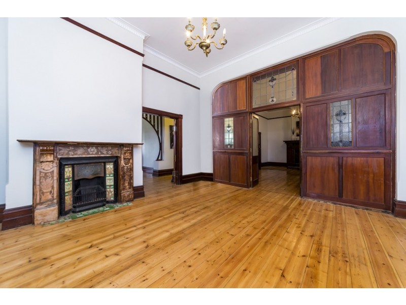 8 Lyndoch Road, Gawler East SA 5118