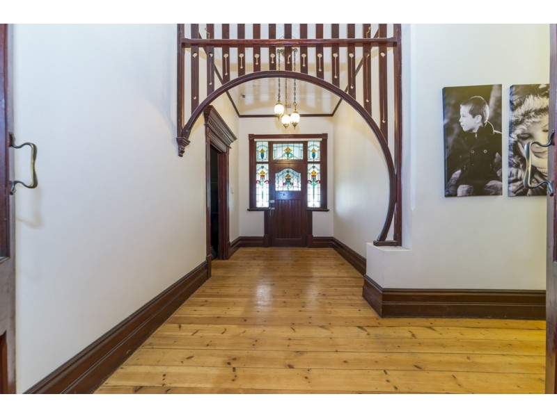 8 Lyndoch Road, Gawler East SA 5118