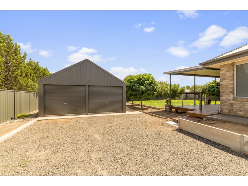 5 Schliebs Road, Stockwell SA 5355
