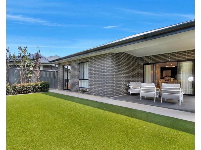 4 Lillypilly Walk, Andrews Farm SA 5114