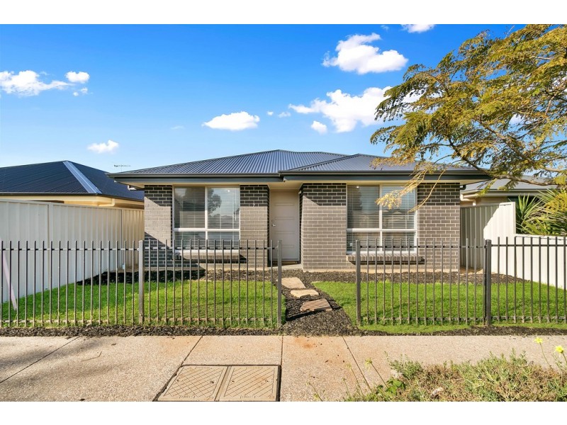 7 Almandine Lane, Munno Para West SA 5115