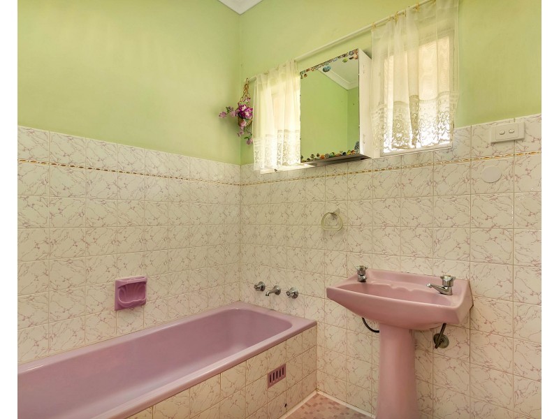 8 Snell Avenue, Hillbank SA 5112